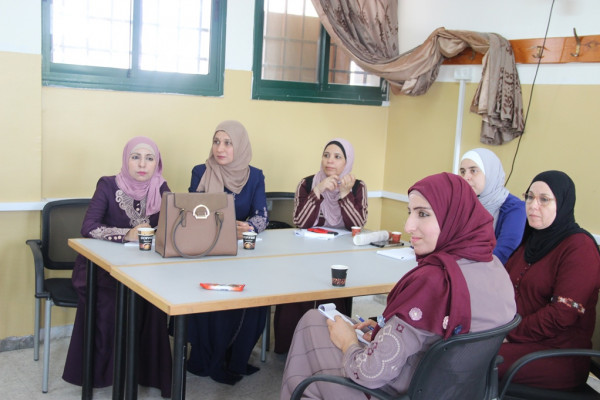 تربية قلقيلية تختتم دورة اساسيات تطبيق لبنات التعلم