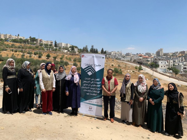 المركز الفلسطيني ينفذ نشاط باص الإعلام المجتمعي في منطقة واد الحصين