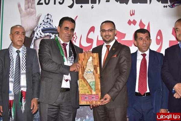 بنك القدس يرعى حفلاً تكريمياً لطلبة الثانوية في بلدة بيت ليد