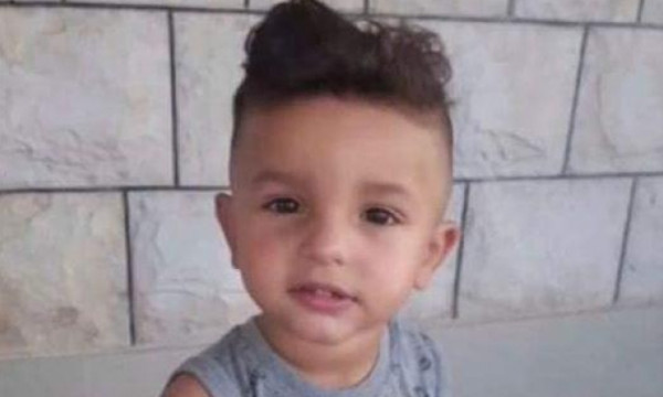 متأثراً بجراحه في حادث سير.. وفاة طفل من قرية أبو سنان