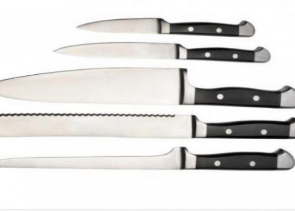 تعرفي على أنواع السكاكين في المطبخ والفرق بينها في الاستخدامات