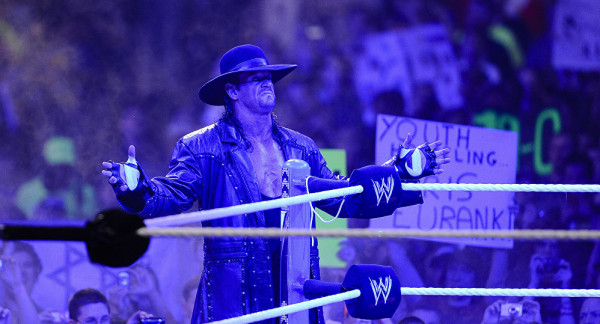الكشف عن أسرار عقد أندرتيكر الجديد مع WWE  9998983518