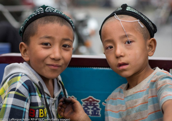 الصين تقتلع أطفال طائفة الإيغور من جذورهم