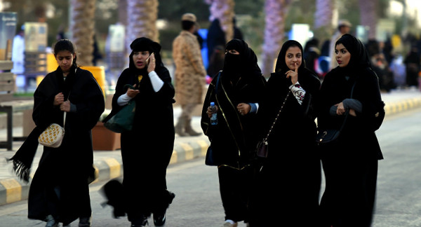بعد تصريح "مُسيء للمرأة السعودية".. إحالة خطيب جدة لمستشار الملك سلمان