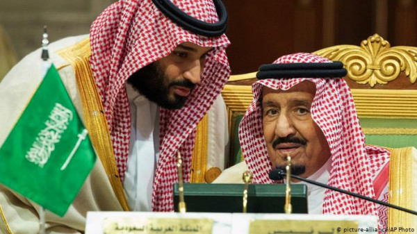 شاهد: حاج فلسطيني يشعل الإنترنت بسبب الملك سلمان وولي عهده