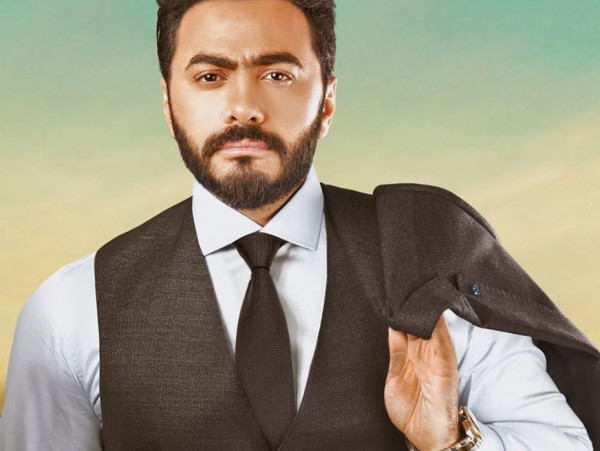 لماذا اعتذر تامر حسني عن حفله في مهرجان صلالة بعمان