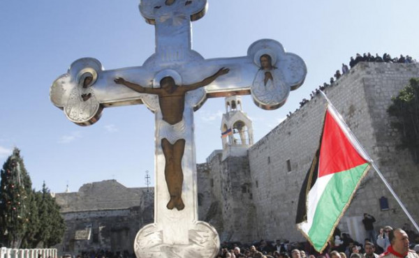 المطران حنا: المسيحيون ليسوا بضاعة مستوردة من الغرب وفلسطين مهد المسيحية