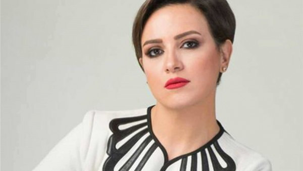 بصورة رومانسية مع زوجها.. ريهام عبد الغفور تقدم نصيحة للمتزوجين