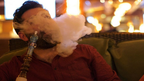 دراسة أمريكية تكشف مدى خطورة تدخين الشيشة