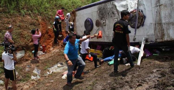 مصرع 13 سائحاً صينياً بحادث سير في لاوس