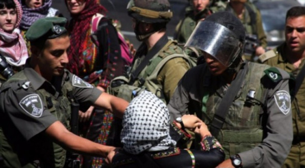 قوات الاحتلال تعتقل فتاة بزعم حيازتها سكيناً شرق قلقيلية