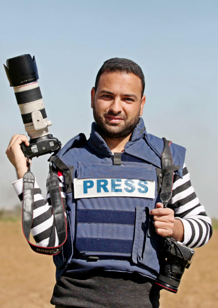 فوز الصحفي أبو عمرة بجائزة "صديق الحكم المحلي"