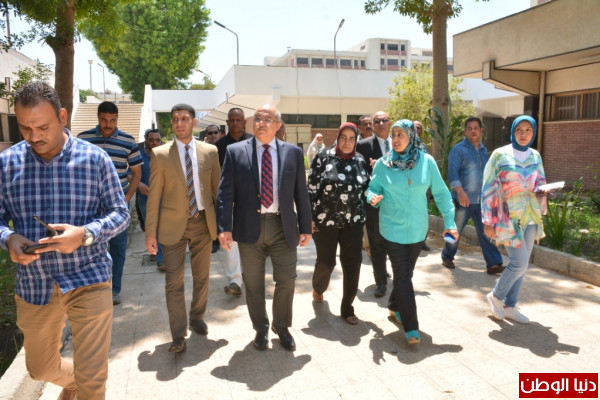 رئيس جامعة أسيوط يتفقد وحدة البيولوجيا الجزيئية ومقر معهد بحوث دراسات البيولوجيا
