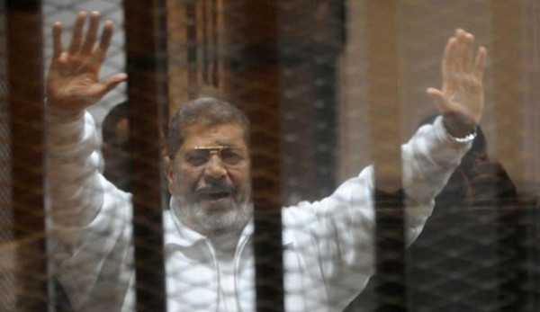 محكمة بـ"قضية اقتحام السجون": استحق مرسي العقاب لكنّ حسابه عند الرب