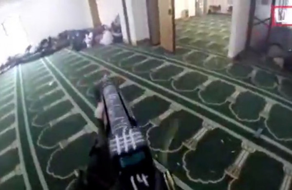 فيديو مجزرة المسجدين يثير أزمة جديدة