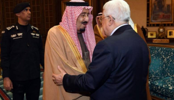 الملك سلمان للرئيس عباس: نرفض أي محاولة لفرض الأمر الواقع على الفلسطينيين