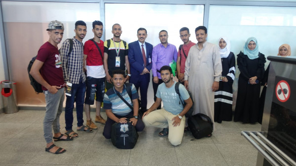 سفير اليمن لدى الكويت يستقبل بعثة جامعة العطاء ويبدي الإستعداد لتقديم التسهيلات