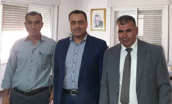رئيس بلدية بيت عوا يزور وزارتي الحكم المحلي والصحة وصندوق "الهيئات المحلية"