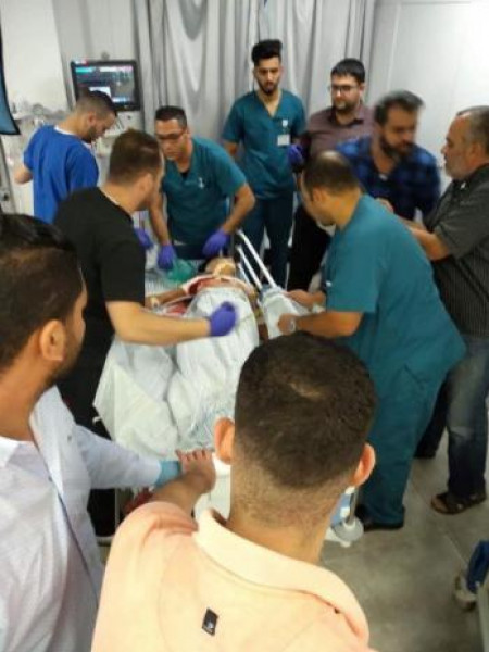 إصابة فتى بجروح خطيرة جداً برصاص الاحتلال في المزرعة الغربية