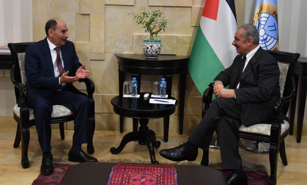 اشتية: الأردن وفلسطين منسجمان سياسياً والتعاون بين الحكومتين آخذ بالتطور
