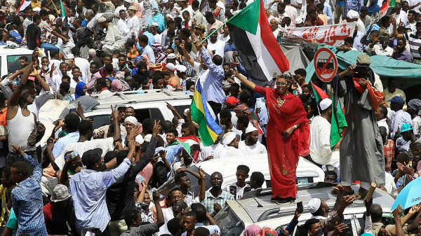 تشكيل لجنة مستقلة للتحقيق بالانتهاكات أثناء احتجاجات السودان