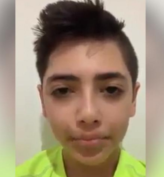 شاهد: طفل أردني يكشف تعذيب والده له ولشقيقته وإجبارها على "العواء"