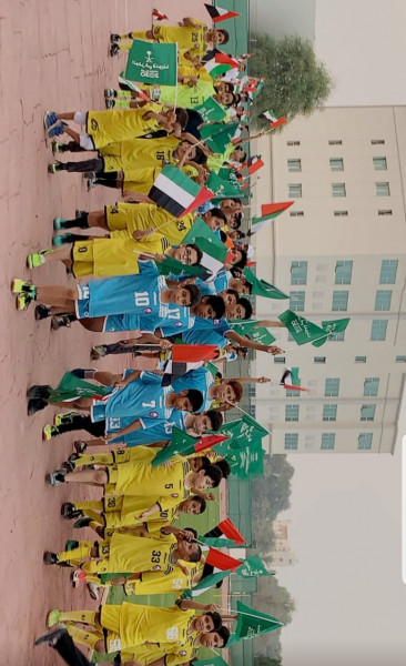 لاعبو نادي الذيد يحتفلون باليوم الوطني السعودي