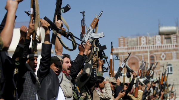 الحوثيون يُوجهون تحذيراً للسعودية