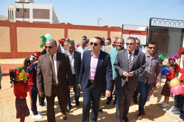 نائب محافظ الاسماعيلية يفتتح ثلاث مدارس جديدة بمركز ومدينة أبوصوير