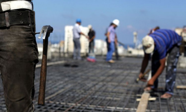 هل سمحت إسرائيل لـ 5 آلاف عامل من غزة للعمل بمناطق الغلاف؟