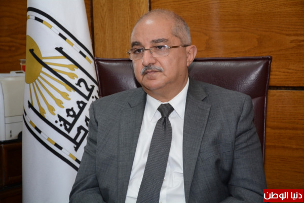 رئيس جامعة أسيوط يهنئ الرئيس السيسى والقوات المسلحة