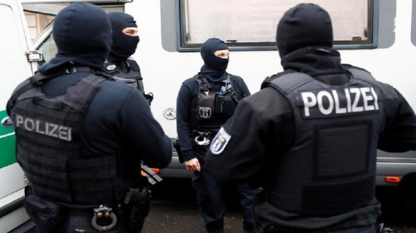 الشرطة الألمانية تحقق في انفجار أدى إلى مقتل شخصين