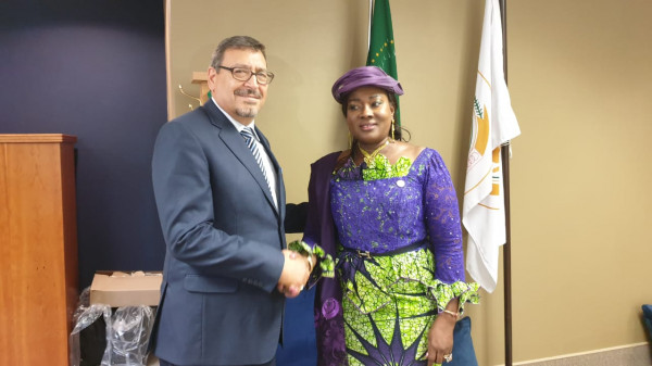 السفير الدجاني يلتقي نائبي رئيس برلمان عموم أفريقيا