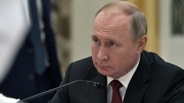 بوتين: روسيا والإمارات وقعتا صفقات بقيمة 1.4 مليار دولار