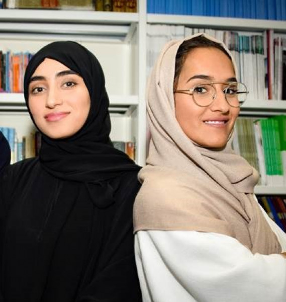فوز مواطنتان برئاسة مجلس اتحاد طلبة جامعة دبي