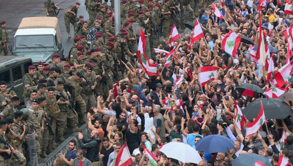 قيادة فصائل منظمة التحرير في لبنان تُعلن موقفها إزاء الاحتجاجات