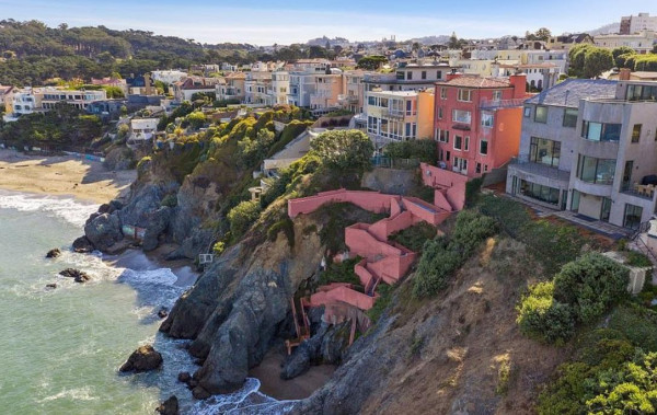 منزل مذهل على خليج سان فرانسيسكو ينخفض سعره لـ15 مليون دولار والسر فى مالكه