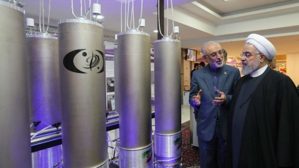 إيران تُعد الترتيبات اللازمة لتقليص التزاماتها بالاتفاق النووي