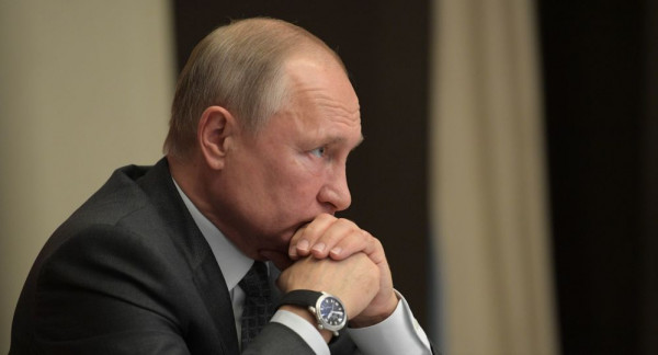 بوتين يُقيل أكثر من 11 جنرالاً بمرسوم رئاسي
