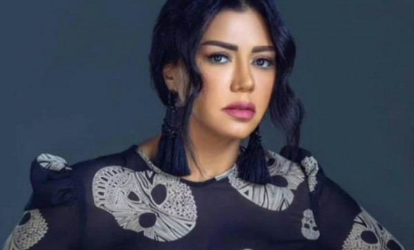 رانيا يوسف تكشف سر قرارها ارتداء الحجاب
