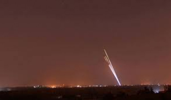 جيش الاحتلال: أكثر من 250 قذيفة صاروخية أطلقت من غزة حتى الآن