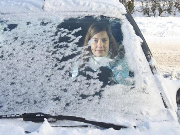 هل "تسخين السيارة" قبل تحريكها في الشتاء ضرورة أم خرافة؟