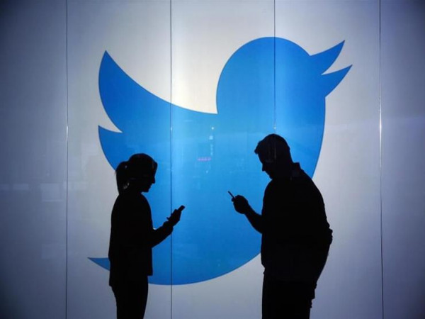 "تويتر" تطلق خاصية إخفاء الردود على تغريدات مستخدميها