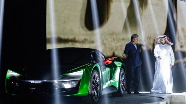 بيع سيارة "2030" بـ 3.2 مليون ريال سعودي في معرض الرياض للسيارات