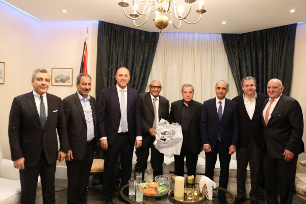 سفارة فلسطين تكرم السفير الكويتي في لندن
