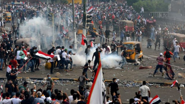 إصابة نحو 80 عنصراً من قوات الأمن في تظاهرات محافظة المثنى العراقية