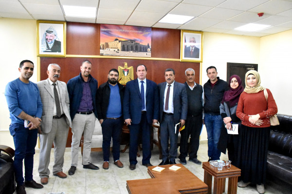 المحافظ كميل يستقبل وفد من مؤسسة الرؤيا الفلسطينية