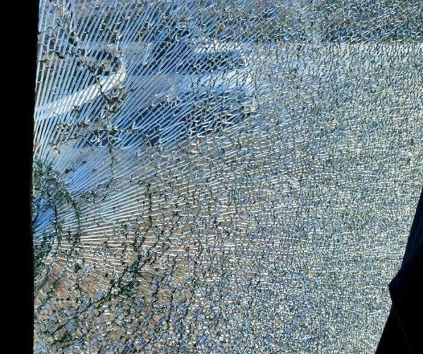إقليم سلفيت يستنكر اعتداء المستوطنين على باص اتحاد لجان المرأة