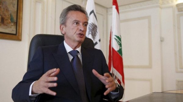 بلومبيرغ: لبنان يعتزم خفض سعر الفائدة لتخفيف الأزمة المالية