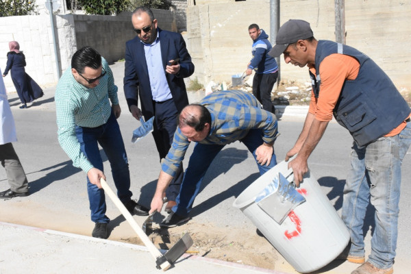 محافظة سلفيت تنظم حملة تنظيف في اليوم العالمي للتطوع